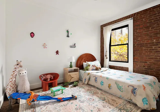 2nd image of 21 06 35th St #5, Astoria, NY 11105 | MLS# RLS20100835