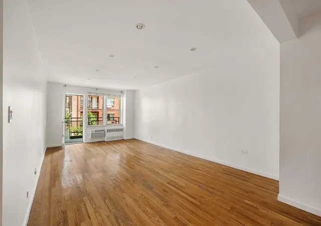 9th image of 30 44 29th St #4J, Astoria, NY 11102 | MLS# RLS20100869