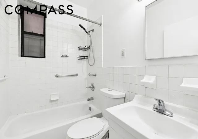 2nd image of 11Th St Nicholas Ave, New York City, NY 10026