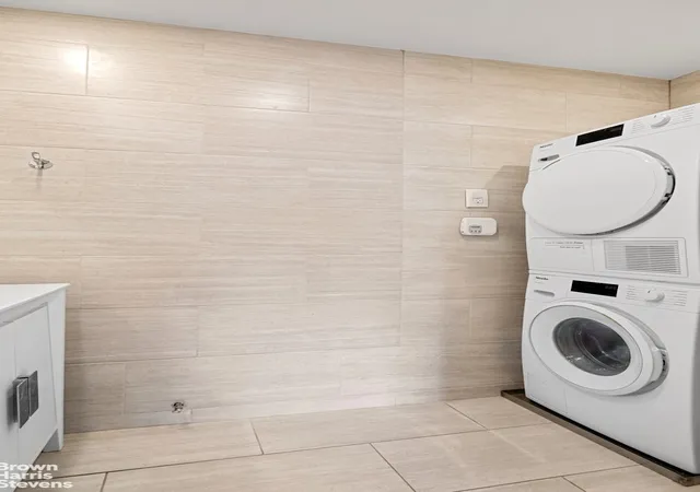5th image of 30 W 61St St #17C, New York, NY 10023 | MLS# RLS20100953