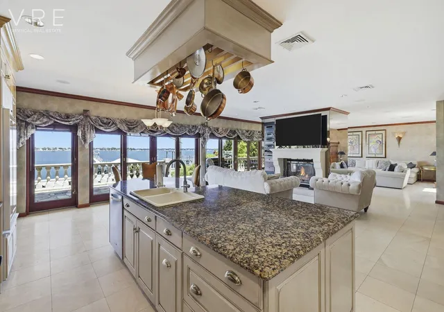 5th image of 3411 Country Club Rd, New York City, NY 10465 | MLS# RLS20101003