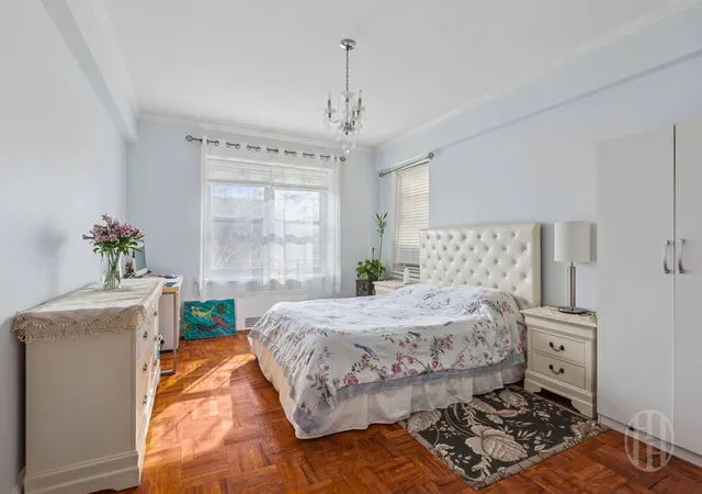3rd image of 63-33 98Th Pl #6Q, Rego Park, NY 11374 | MLS# RLS20101073