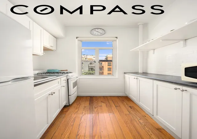 Photo 3 of Sale Pending at 165 W 20th Street #3K, New York, NY 10011 | MLS# RLS20099037 | Listing updated on 2026-07-23