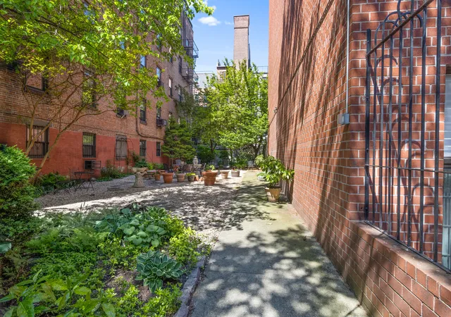 Photo 4 of House for sale at 447 W 45th Street #4B, New York City, NY 10036 | MLS# RLS20101187 | Listing updated on 2026-07-05