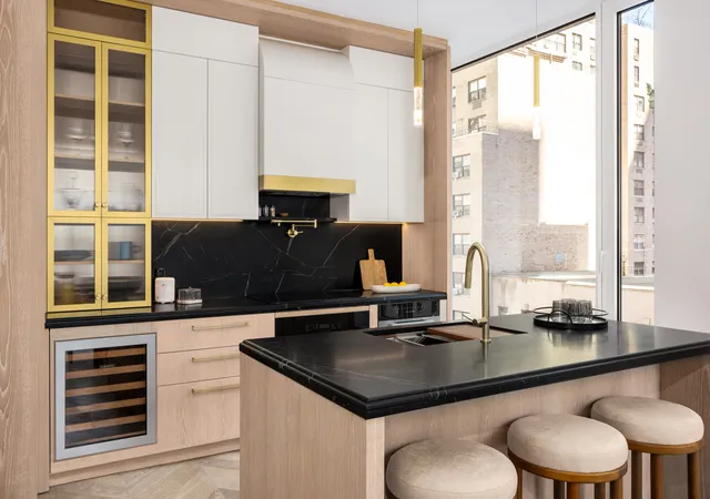 4th image of 660 Lexington Ave #8B, New York City, NY 10022 | MLS# RLS20101196