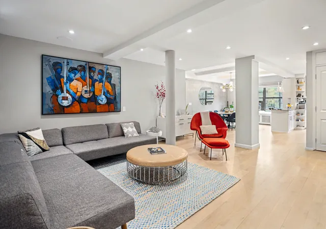 1st image of 235 W End Ave #5DE, New York, NY 10023 | MLS# RLS20101615
