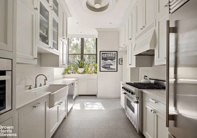 5th image of 2 E End Ave #1B, New York, NY 10075 | MLS# RLS20101616