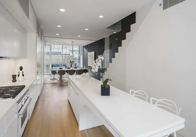 5th image of 524 W 19Th St, New York City, NY 10011