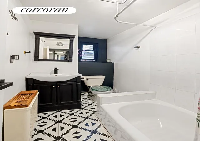 4th image of 61 Hull St, New York City, NY 11233 | MLS# RLS20101831