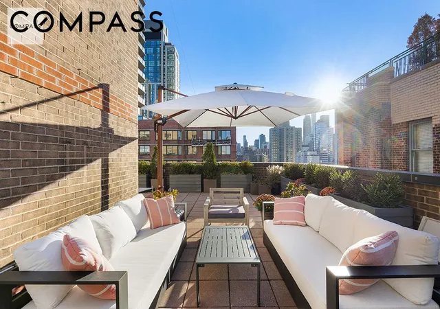 Photo 3 of Sale Pending at 333 E 79th Street #18N, New York, NY 10075 | MLS# RLS20101890 | Listing updated on 2026-07-17