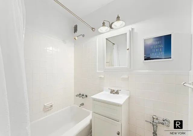 Homes for sale in New York City, NY | 229 E 28th St #4-C, New York City, NY 10016 | MLS# RLS20101911