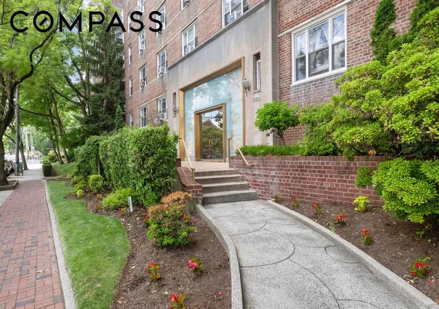 2nd image of 5601 Riverdale Ave, Bronx, NY 10471