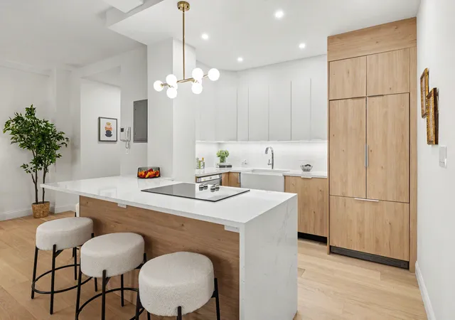 Photo 4 of Sale Pending at 119 W 71st Street #3C, New York, NY 10023 | MLS# RLS20101970 | Listing updated on 2026-07-17