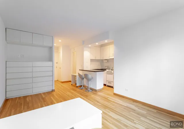 Photo 2 of Sale Pending at 345 E 54th Street #4E, New York City, NY 10022 | MLS# RLS20101974 | Listing updated on 2026-10-08