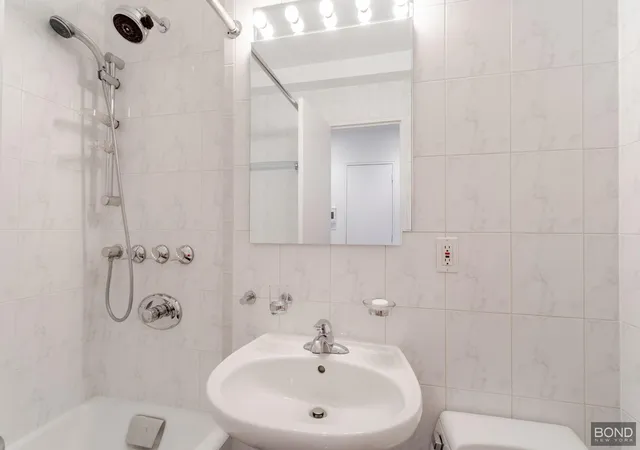 Listing Photo 4 - Condo for sale in building located at 345 E 54Th St, New York City, NY 10022 - Unit #4E