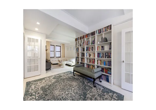 2nd image of 179 E 79Th St, New York City, NY 10075