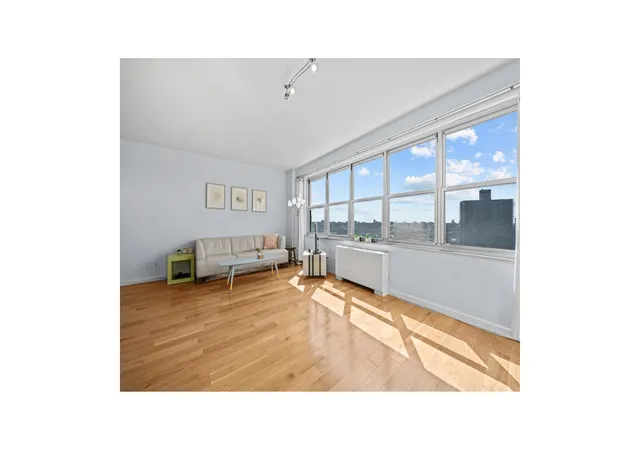 3rd image of 555 Kappock St #12A, Bronx, NY 10463 | MLS# RLS20102037