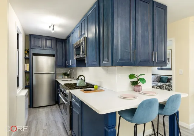 3rd image of 241 E 76th St, New York City, NY 10021