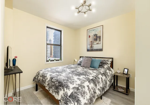 5th image of 241 E 76th St, New York City, NY 10021