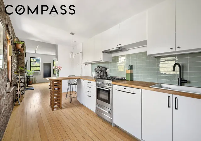 Homes for sale in New York City, NY | 334 E 5Th St, New York City, NY 10003