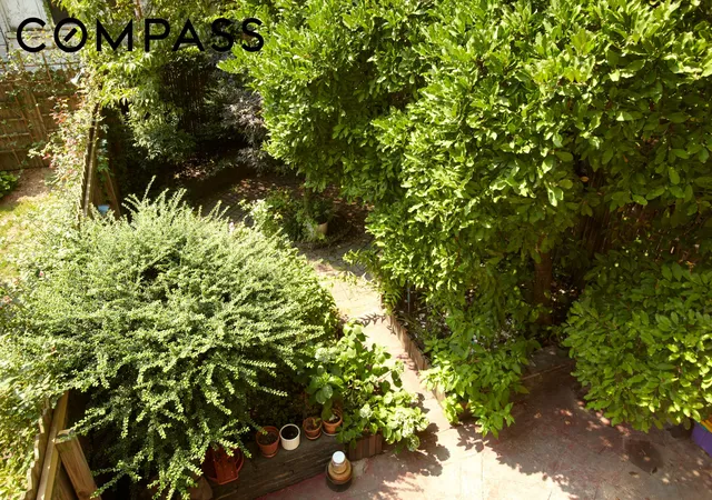 15th image of 442 W 44th St, New York, NY 10036 | MLS# RLS20102212