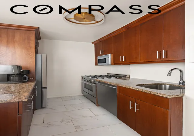 3rd image of 175 W 12Th St #14F, New York, NY 10011 | MLS# RLS20096806
