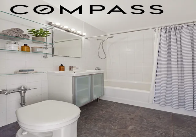 Photo 4 of House for sale at 651 Vanderbilt St #1T, Brooklyn, NY 11218 | MLS# RLS20102270 | Listing updated on 2026-08-02