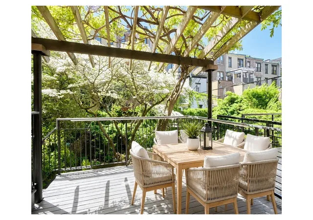 3rd image of 548 2Nd St, Brooklyn, NY 11215 | MLS# RLS20102329