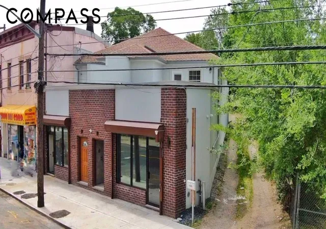 Homes for sale in New York City, NY | 3020 Richmond Ter, New York City, NY 10303 | MLS# RLS20102372