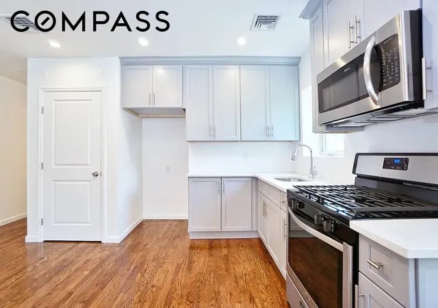 Homes for sale in New York City, NY | 3020 Richmond Ter, New York City, NY 10303 | MLS# RLS20102372
