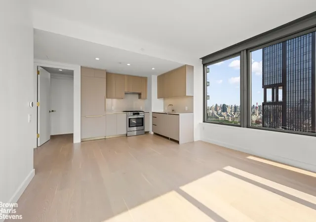 Photo 1 of House for sale at 3 Court Sq #3908, New York City, NY 11101 | MLS# RLS20102477 | Listing updated on 2026-10-04