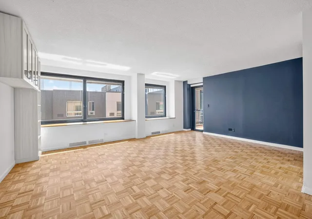Homes for sale in New York City, NY | 531 Main St #718, New York City, NY 10044 | MLS# RLS20102522