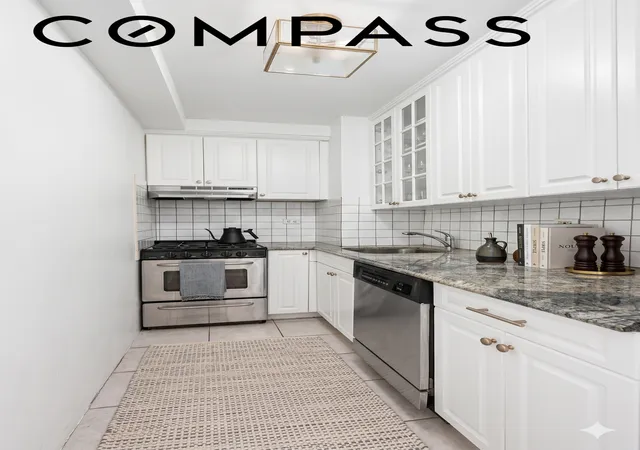 Homes for sale in New York City, NY | 220 E 54Th St #6A, New York City, NY 10022 | MLS# RLS20102636