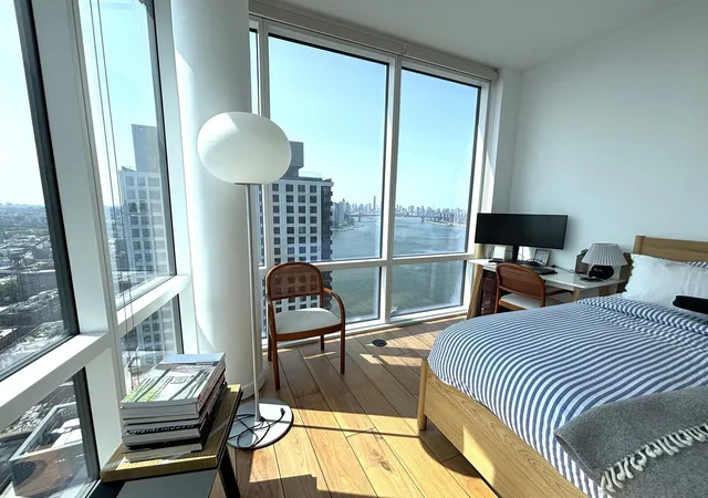 3rd image of 21 India St, New York City, NY 11222