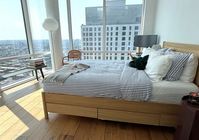 4th image of 21 India St, New York City, NY 11222