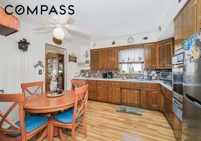 5th image of 232 Hawthorne Ave, Staten Island, NY 10314 | MLS# RLS20102786