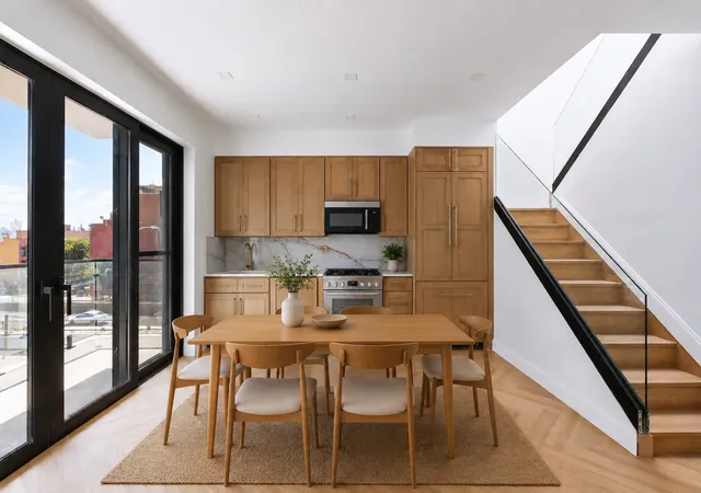 2nd image of 128 Summit St #3, Brooklyn, NY 11231 | MLS# RLS20102854