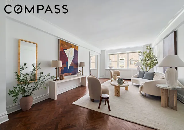 Listing Photo 4 - Condo for sale in building located at 710 Park Ave, New York City, NY 10021 - Unit #6D