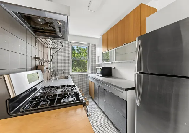 4th image of 572 Grand St #G503, New York, NY 10002 | MLS# RLS20102912