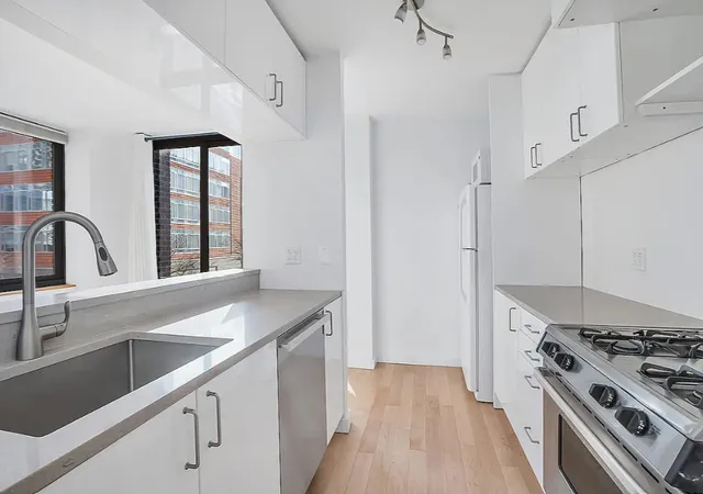 3rd image of 2 S End Ave #3P, New York City, NY 10280 | MLS# RLS20102933