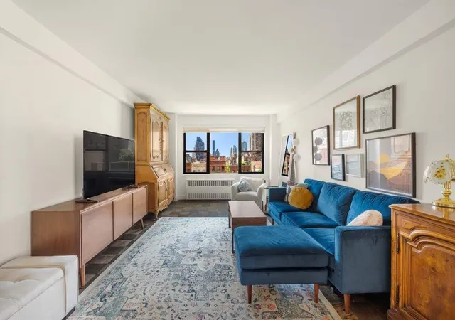 4th image of 333 E 55Th St #8H, New York, NY 10022 | MLS# RLS20102935