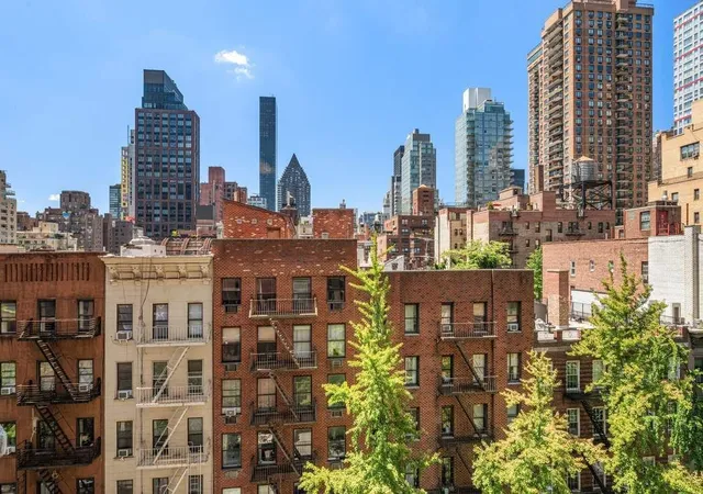5th image of 333 E 55Th St #8H, New York, NY 10022 | MLS# RLS20102935