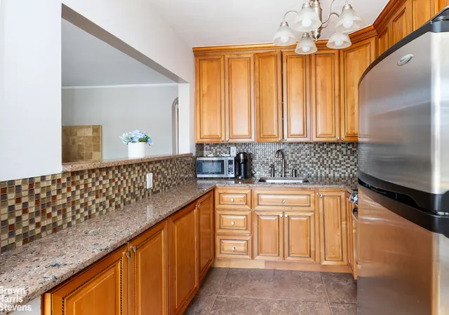 Photo 4 of Single family home for sale at 2176 Kimball St, Brooklyn, NY 11234 | MLS# RLS20103219 | Listing updated on 2026-07-19