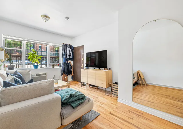 2nd image of 41 Claver Pl, Brooklyn, NY 11238 | MLS# RLS20103397