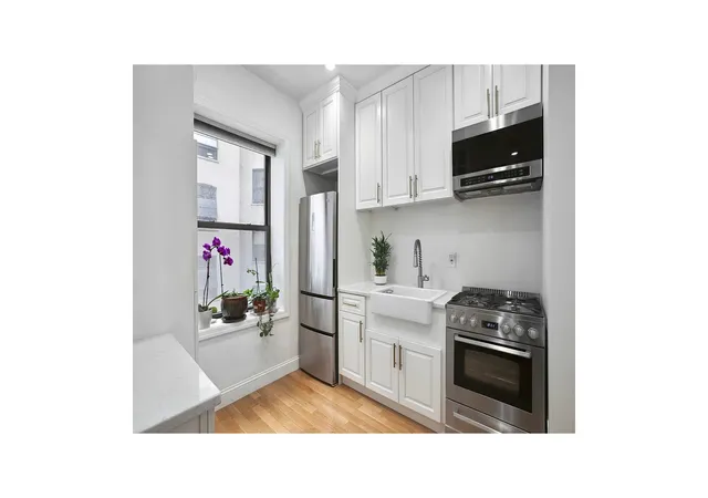 Photo 1 of Sale Pending at 195 S 4th Street #C3, New York City, NY 11211 | MLS# RLS20103472 | Listing updated on 2026-08-27