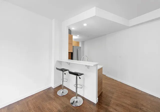 Photo 3 of Condo for sale at 2833 Ocean Pkwy #2/3C, New York City, NY 11235 | MLS# RLS20103486 | Listing updated on 2026-08-03