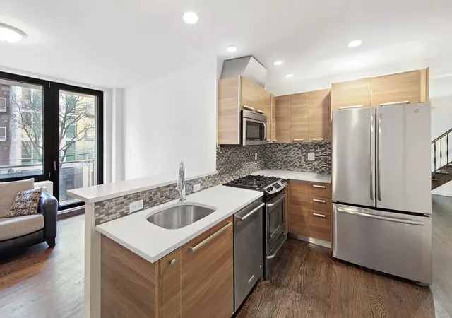 Photo 3 of Condo for sale at 2833 Ocean Pkwy #2/3C, New York City, NY 11235 | MLS# RLS20103486 | Listing updated on 2026-08-03