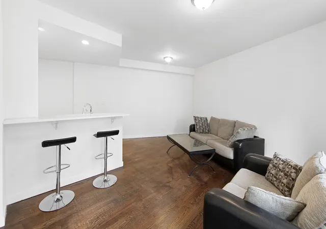 Photo 4 of Condo for sale at 2833 Ocean Pkwy #2/3C, New York City, NY 11235 | MLS# RLS20103486 | Listing updated on 2026-08-03