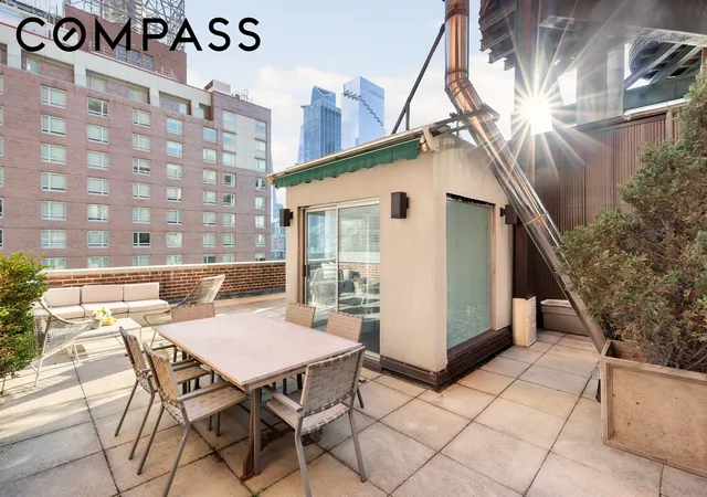 Photo 4 of House for sale at 347 W 39th Street, New York, NY 10018 | MLS# RLS20100789 | Listing updated on 2026-07-26