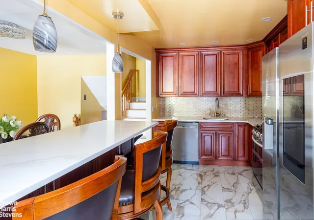 4th image of 1041 E 85Th St, New York City, NY 11236 | MLS# RLS20103734